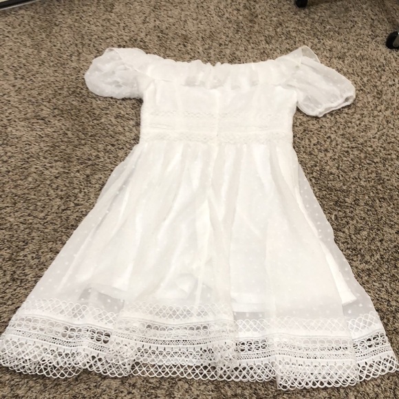 Francesca’s Collection Mini OTS Dress Size XS White Swiss Polka Dot Ruffle - Picture 5 of 7